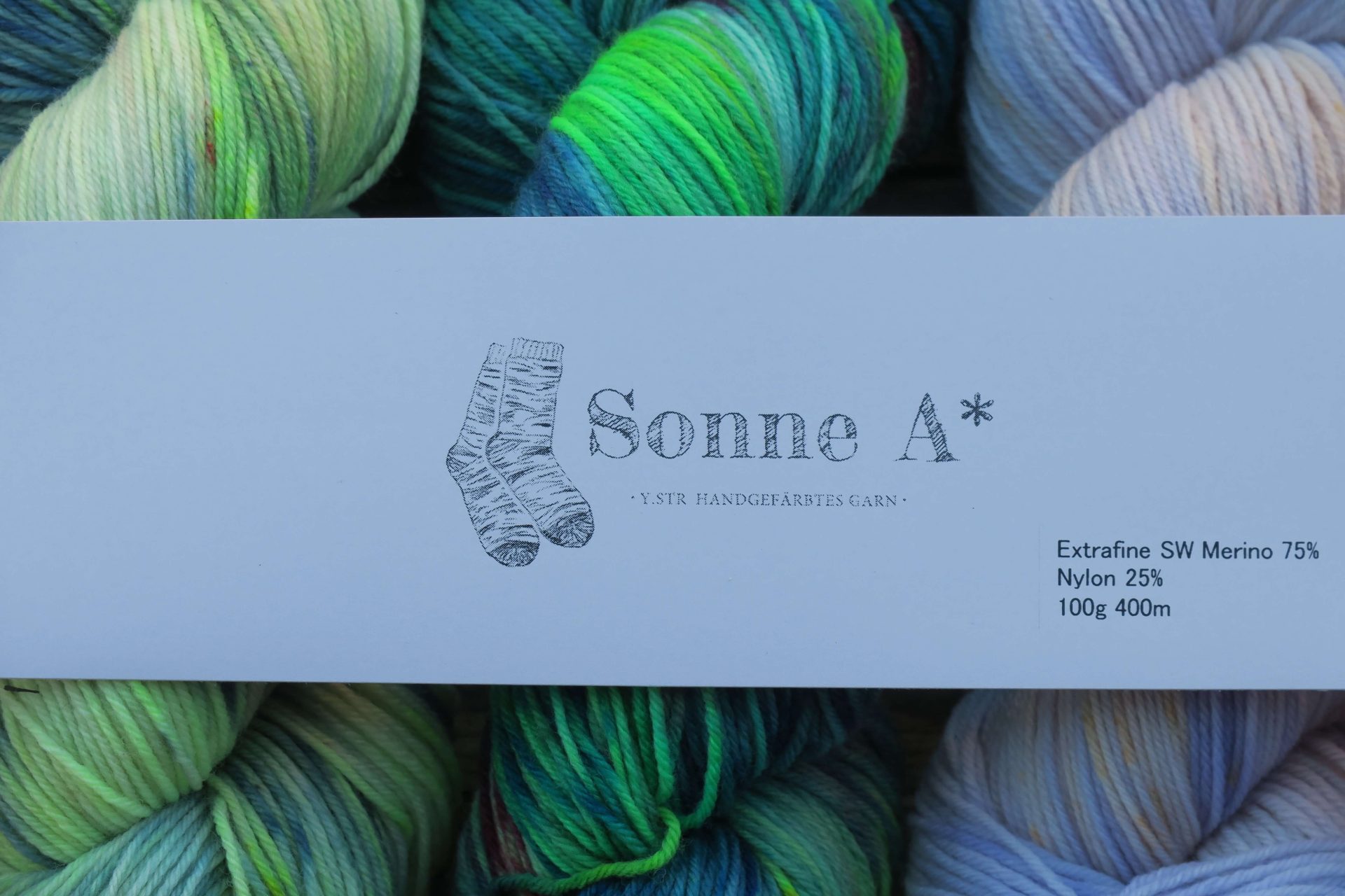手染めの毛糸「Sonne A* 」新色が入荷しました。